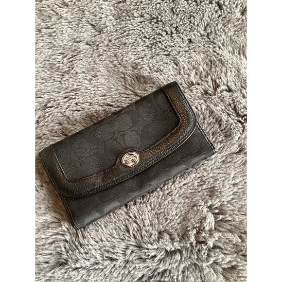 Coach Women's Signature C and Leather Wallet Casual Everyday Black - Picture 1 of 6